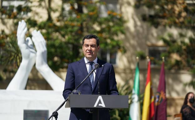 Moreno lanza una advertencia «especial» a los jóvenes de Andalucía por los contagios y aglomeraciones