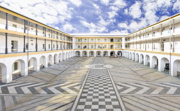 La Universidad de Granada pone sus instalaciones y personal en Ceuta a disposición de la ciudad