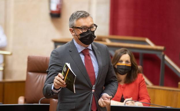 Vox retira su apoyo a la Junta de Andalucía tras acoger a 13 menas procedentes de Ceuta