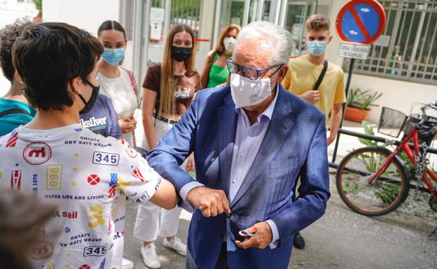 Las brechas abiertas por la pandemia entre los jóvenes, a debate en Granada