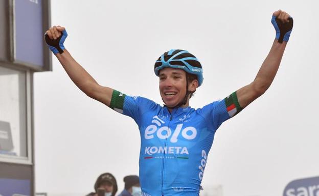 Fortunato gana en el Zoncolan y Bernal refuerza su 'maglia' rosa