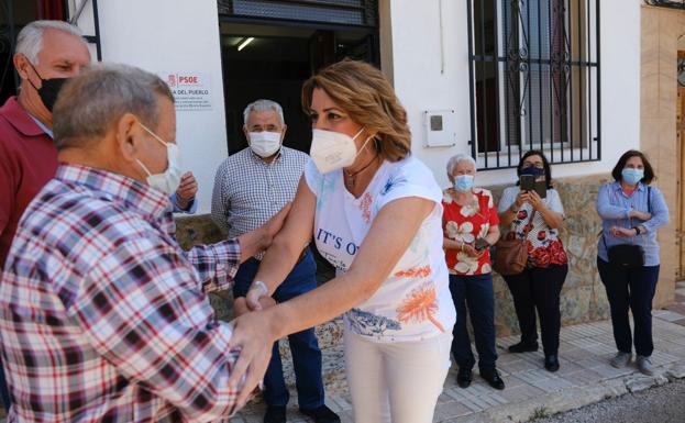 Susana Díaz continúa de campaña por Jaén con «mucha suela y mucho asfalto»