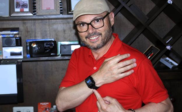 Un almeriense crea un reloj GPS para controlar a enfermos de alzheimer