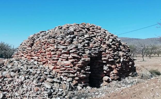SOS por los 'iglús de piedra' de Charches
