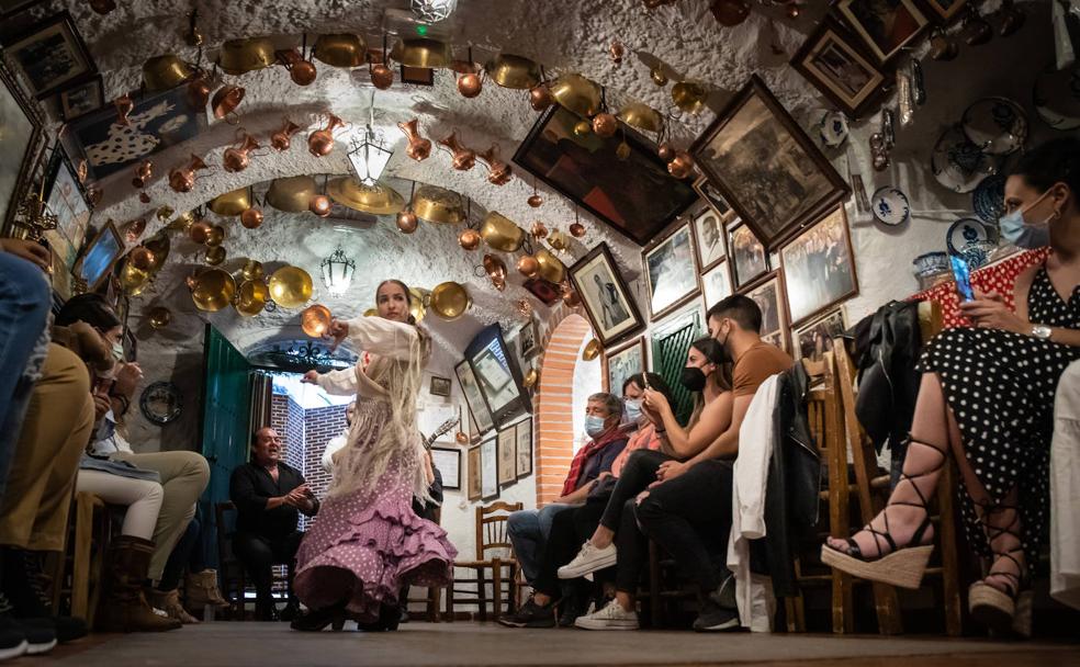 El 'jaleo' vuelve a las cuevas del Sacromonte