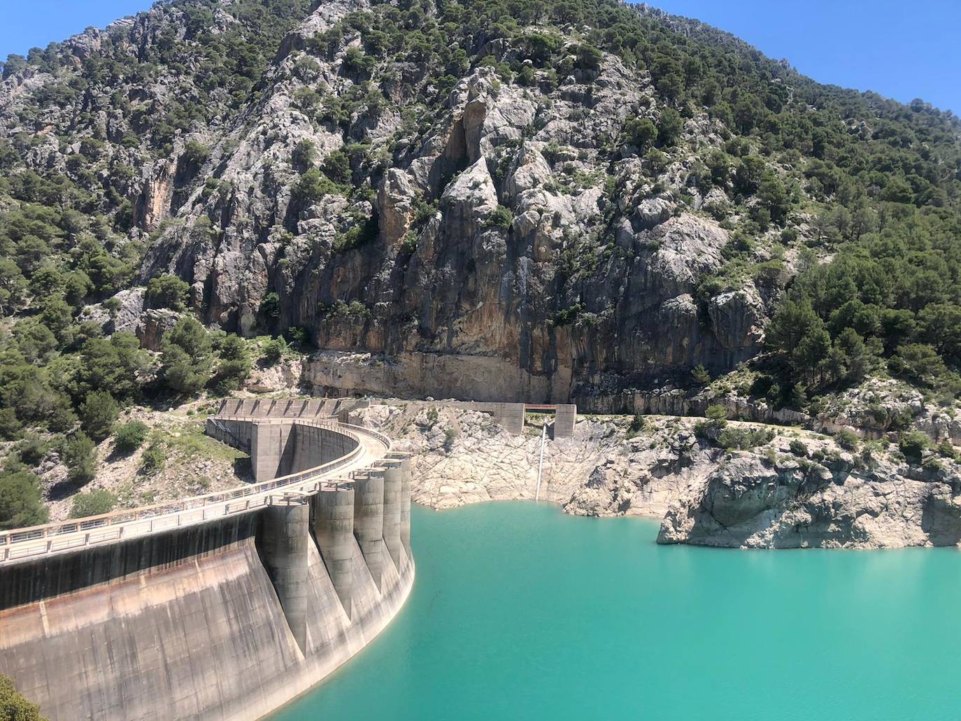 Obras en los desagües del Quiebrajano para subsanar el deterioro tras 45 años de funcionamiento