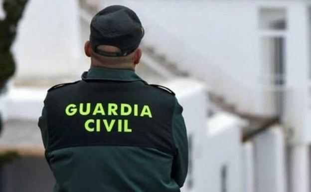 Muere un guardia civil atropellado por dos fugitivos a la entrada de Jerez