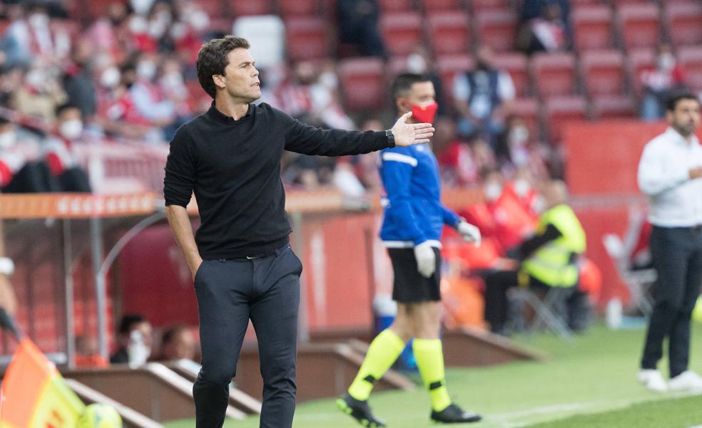 Rubi: «Estoy satisfecho porque ha sido una victoria del Almería muy de equipo»