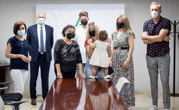 «Esta bebé no es nuestra hija pero siempre será nuestra niña»