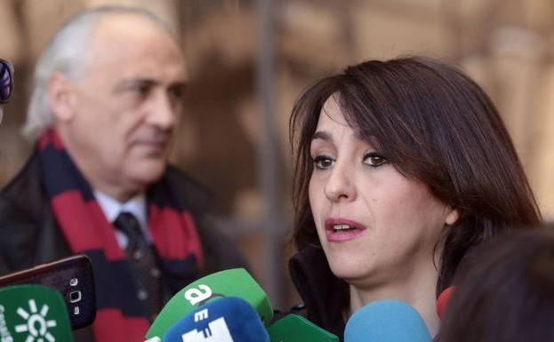 Juana Rivas paga a Arcuri los 12.000€ de responsabilidad civil y está ya en España para «colaborar con la justicia»