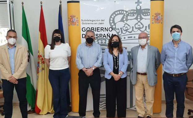 Reparto de cerca de media tonelada de alimentos para personas en riesgo de exclusión