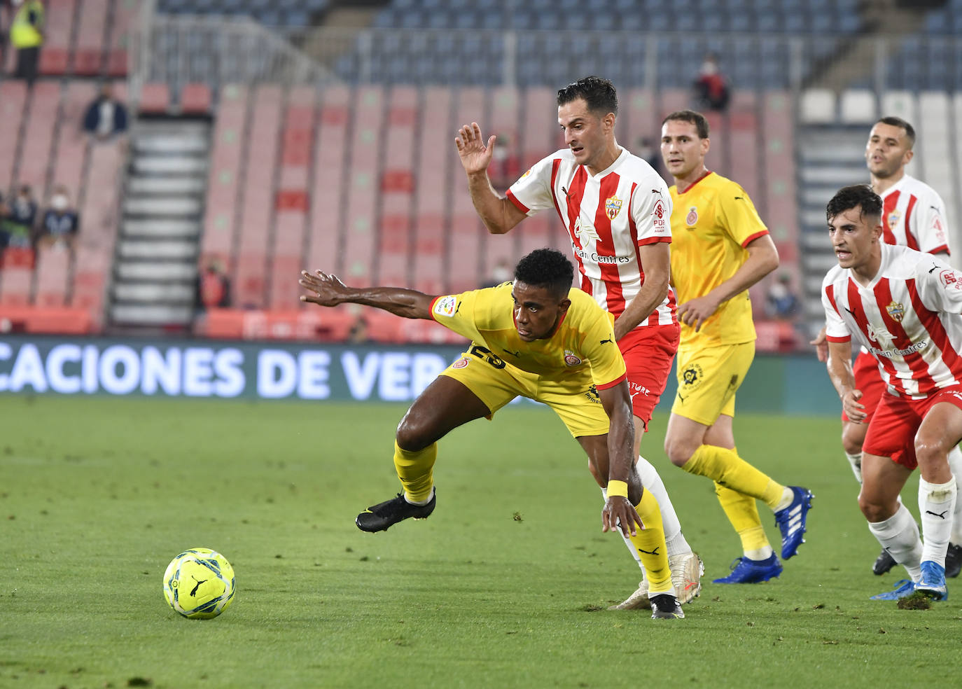 El Almería no tiene argumentos para pasar seguir vivo