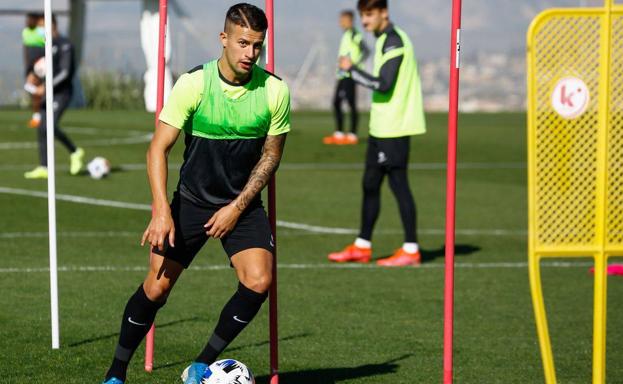 Una opción para el lateral izquierdo que no convenció al cuerpo técnico