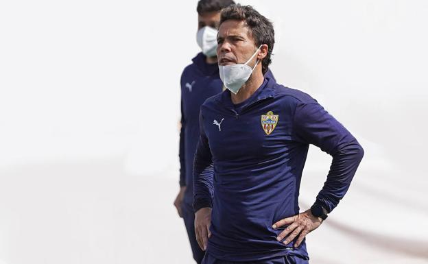 El consenso entre Rubi y la UDA modificará el estilo de fichajes