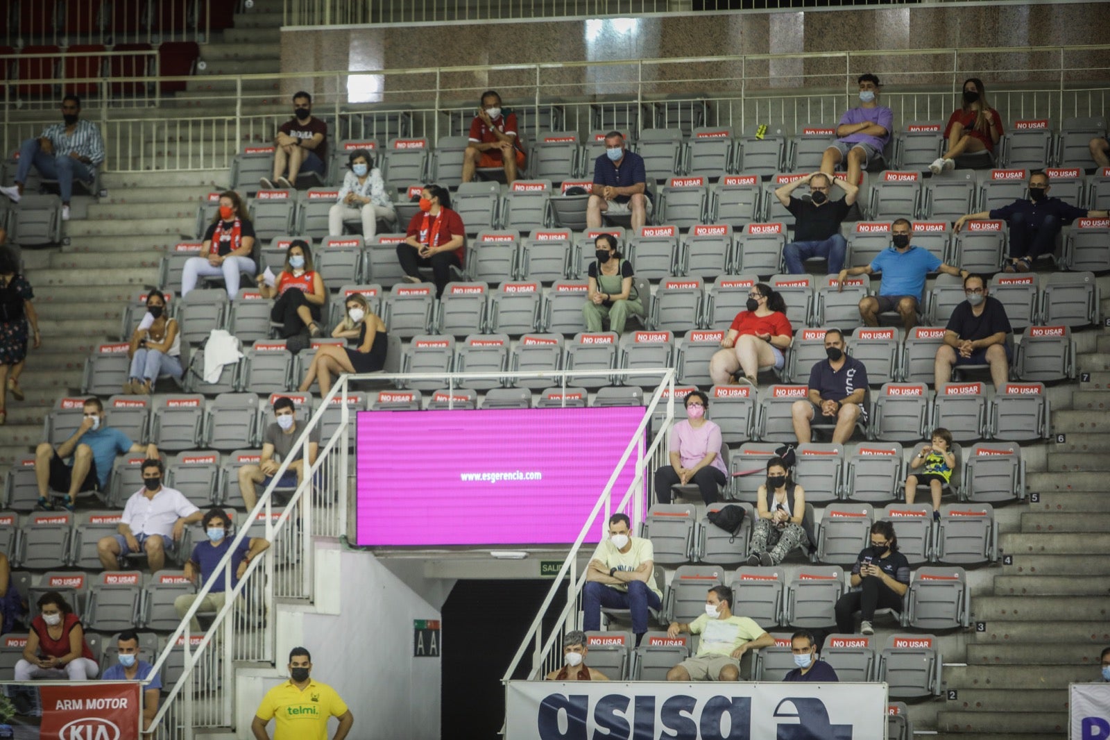 Encuéntrate en la grada del partido Covirán Granada-Río Breogán Lugo