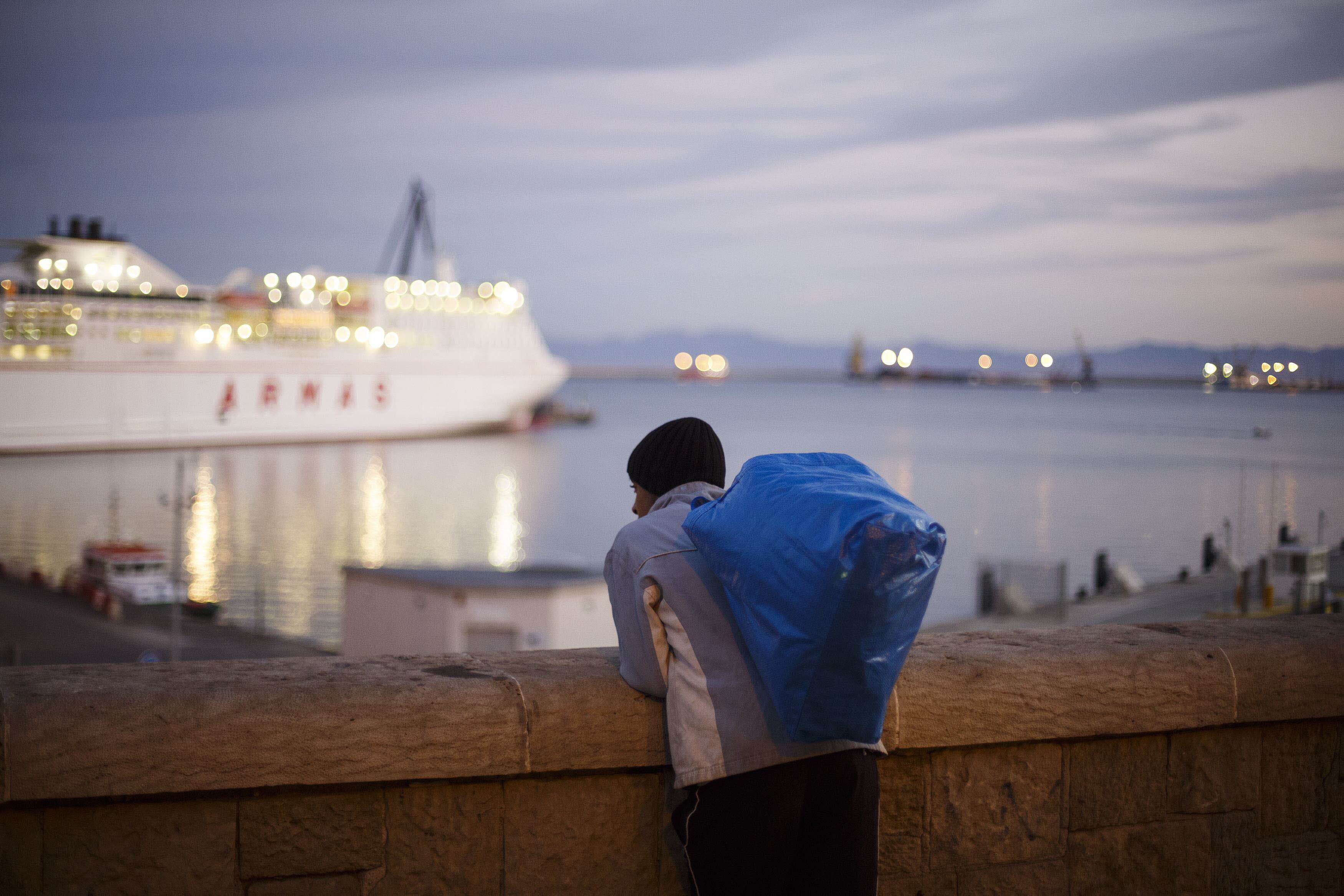 Detenidos en el puerto de Melilla dos jóvenes que querían viajar a Almería con DNI de otras personas