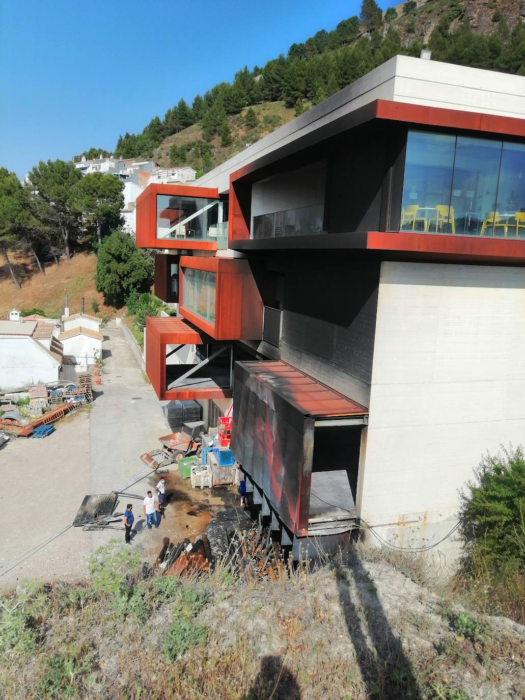 Incendio en el Edificio de Usos Múltiples de La Iruela