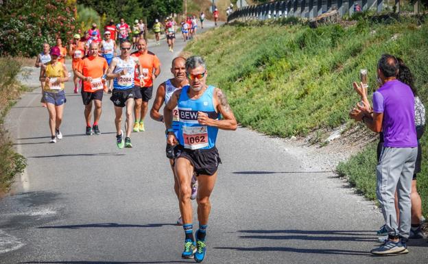 Víctor Manuel Torres y Carolina Huertas, ganadores de la XXXVIX Prueba de Fondo Ciudad de Dúrcal