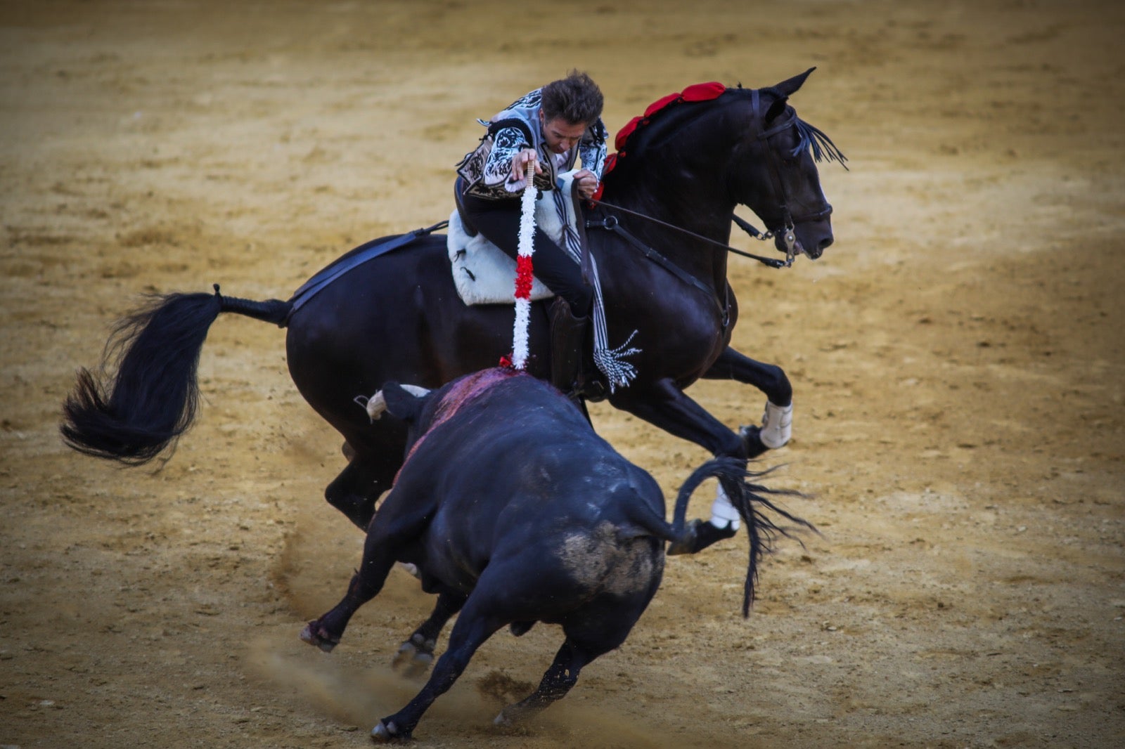 La primera corrida de la Feria Taurina de Granada a pie de albero