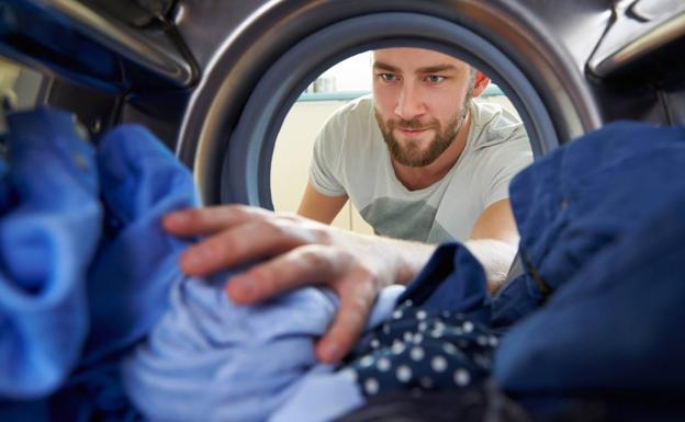 Poner la lavadora en horas valle puede acarrear multas por ruidos