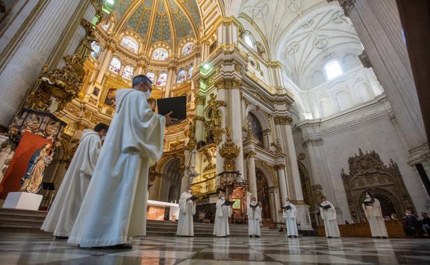 Schola Antiqua interpreta en la catedral al arzobispo que componía música