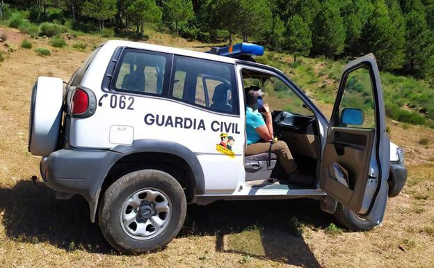 La Guardia Civil realiza dos rescates a senderistas accidentados en Valdepeñas y Santiago-Pontones