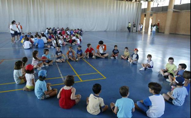 Agotadas las plazas para las escuelas y campamentos municipales de julio