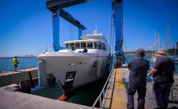 El 'exyate' de Schumacher hace parada en boxes en Motril