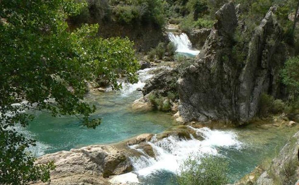 Un recorrido mágico en Cazorla entre puentes, cascadas y pozas