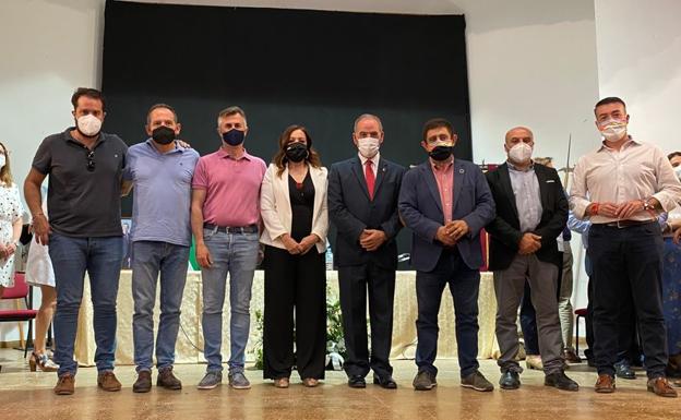 Emotiva despedida al «noble quehacer» del alcalde de Quesada