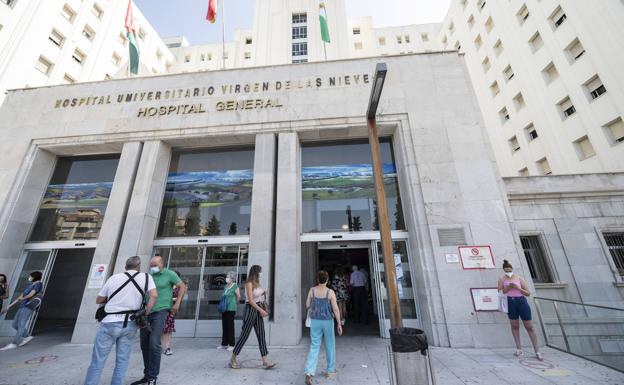 Herido un hombre de 27 años tras sufrir un corte en el abdomen en una cuchillería de Granada