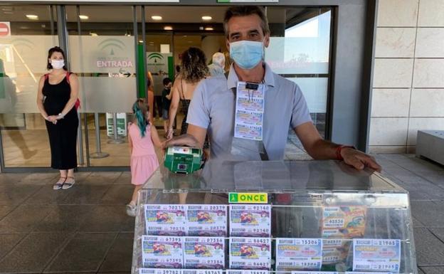 Tocan 350.000 euros de la ONCE en las puertas del hospital del PTS de Granada