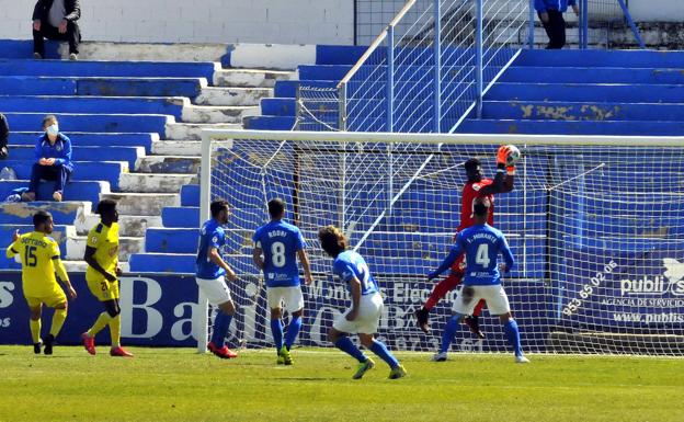 Las continuidades en el Linares de Razak, Fran Morante, Marc Mas, Hugo Díaz y Chendo siguen en el aire