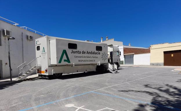 Peal de Becerro pide a sus vecinos que acudan al cribado masivo