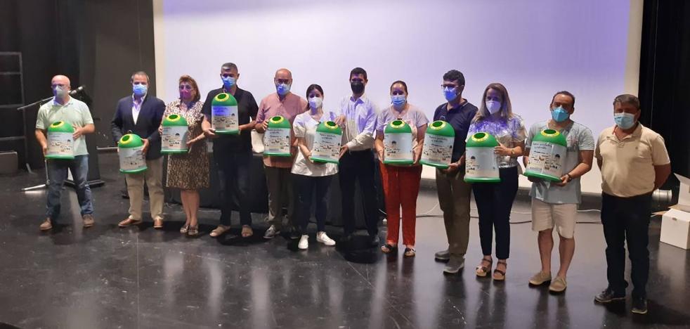 Los bares de ocho municipios de la Costa competirán por reciclar vidrio - Vimarsana News