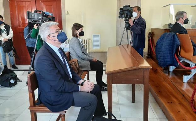 La Audiencia absuelve al exalcalde de Jaén Fernández de Moya por el caso Matinsreg