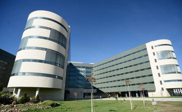 Rescatan en helicóptero a una senderista con mal de altura en Capileira