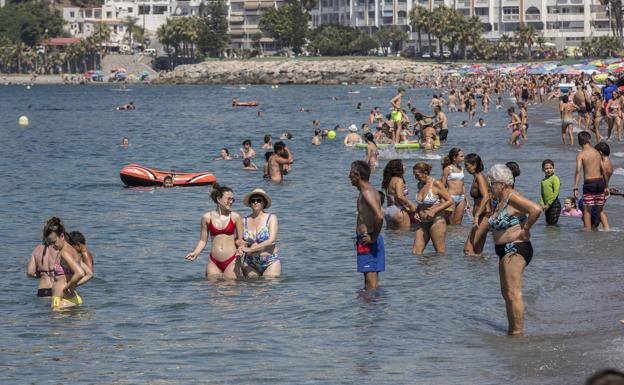 Los pueblos de la Costa advierten de que faltan medios para cerrar las playas por la noche