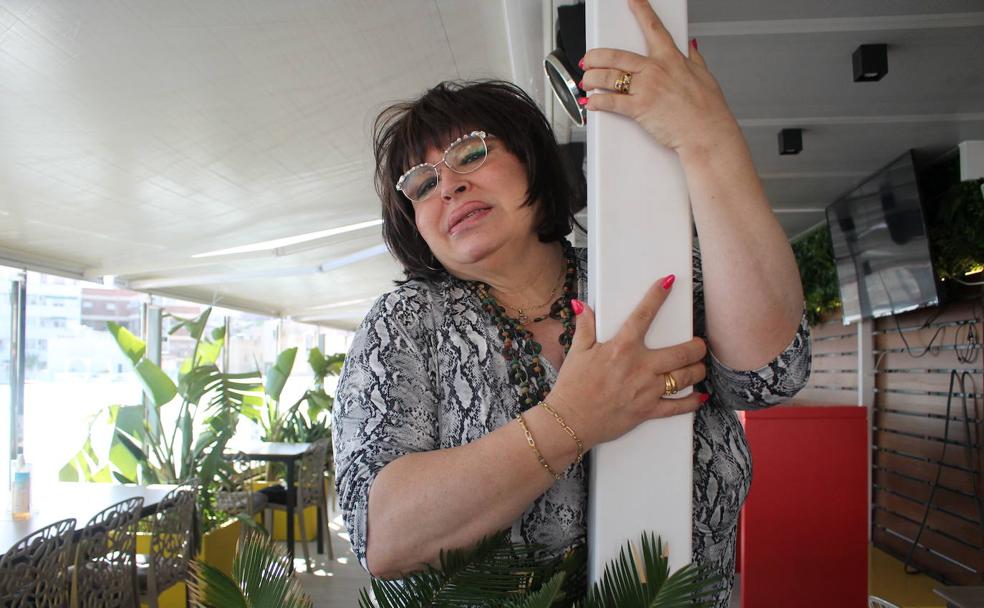 «Rodé en pleno agosto escenas con pijama polar, bata y peluca»