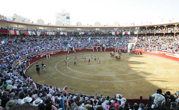 Los toros vuelven a Almería por la Virgen del Mar
