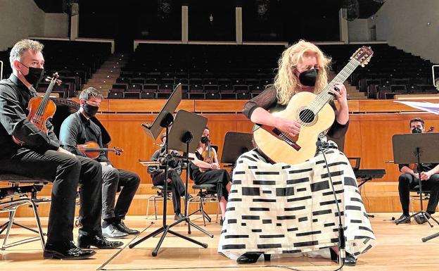 Excelente homenaje de María Esther Guzmán a García Abril