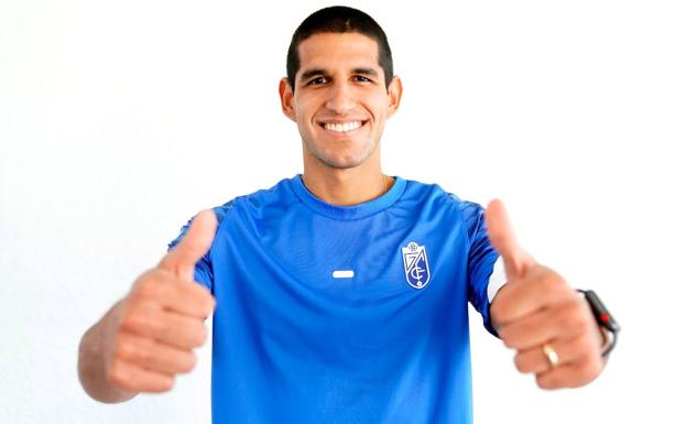 El Granada anuncia el fichaje de Luis Abram: «Muy feliz por dar un paso más en mi carrera»