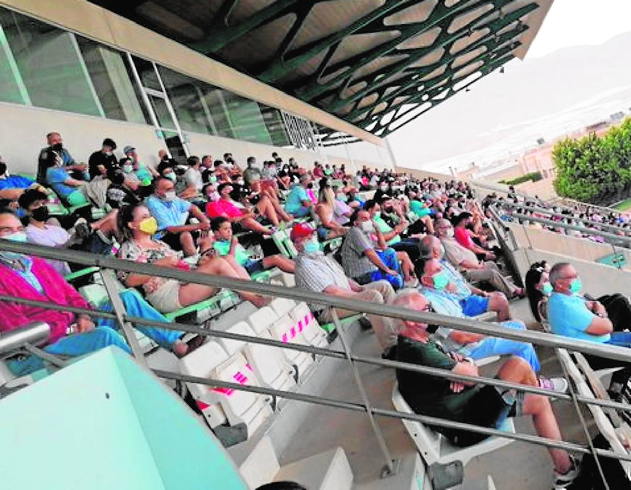 El CD El Ejido abre la pretemporada ganando al Vélez y agradando en Santo Domingo