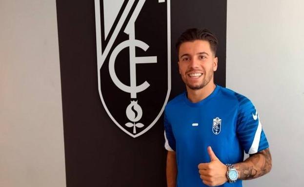 El Granada oficializa la llegada de Martín Solar al Recreativo