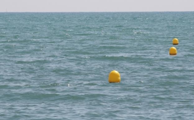 Diputación cofinancia el balizamiento de las playas de la Costa Tropical