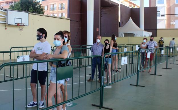 El centro sanitario de Mengíbar, desbordado por la covid, «solo atenderá casos urgentes»