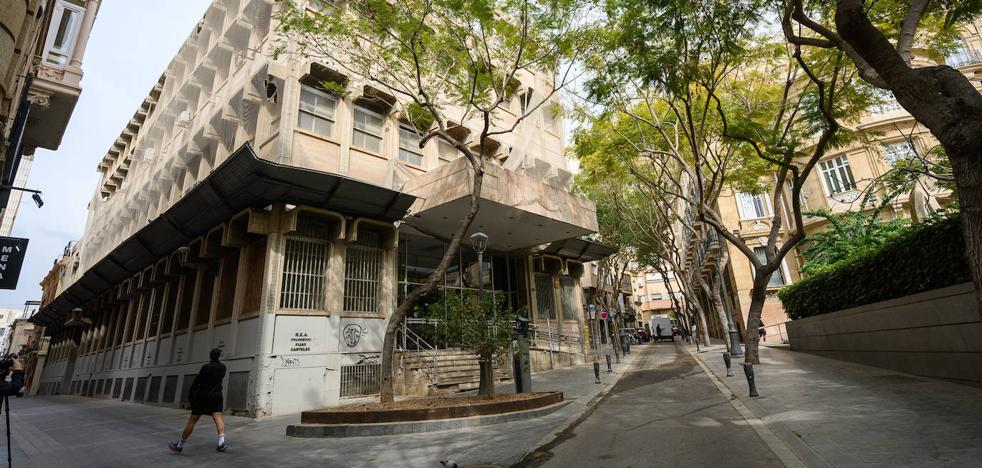 El Ayuntamiento de Almería compra el edificio de Correos por casi 1,2 millones para su posterior demolición - Vimarsana News