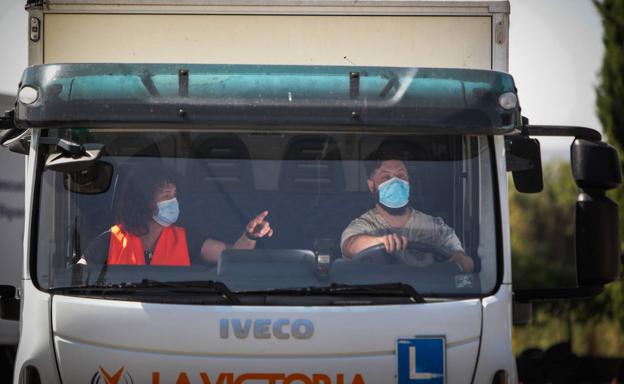 15.000 personas esperan su turno en Granada para poder examinarse del carné de conducir