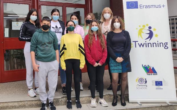 Un instituto de Atarfe repite en unos premios de colaboración internacional