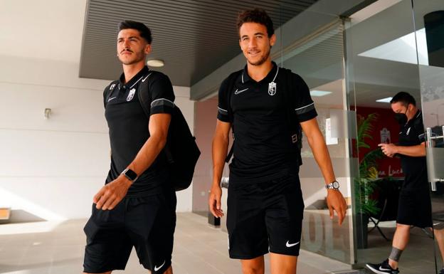 Robert Moreno cita a 21 futbolistas, entre ellos Abram, y muestra con quiénes no cuenta